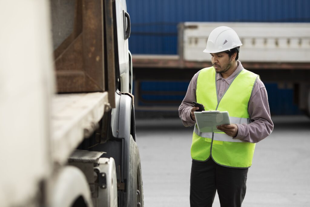 Comment assurer la sécurité des marchandises lors du transport : les bonnes pratiques ! 🔍✅